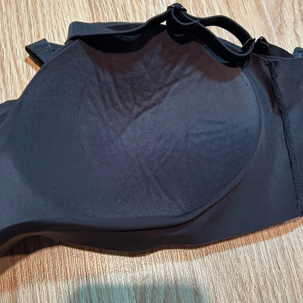 Secret Treaures black wireless wire‎ free bra small